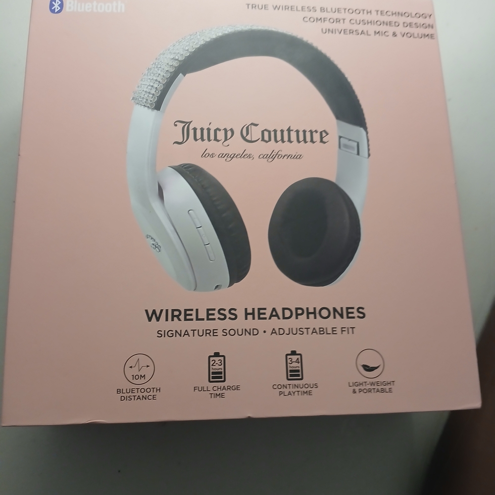 Juicy Couture Wireless Headphones - Pink and Black